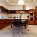 3 Bedroom Ground Floor House (Bungalow) for Sale in Mesa Geitonia, Limassol