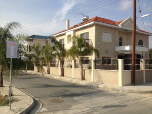 4 bedroom house for sale in Tourist area