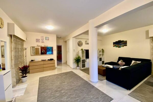 4-bedroom house in Limassol, Moutagiaka