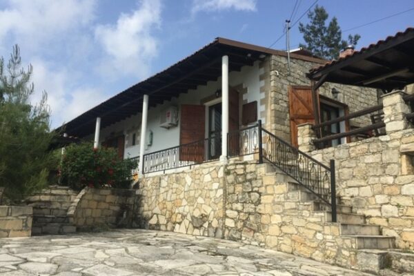 2 Bedroom Traditional House for Sale in Arsos Village, Limassol