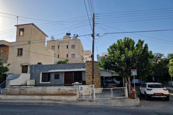 RESIDENTIAL CORNER PLOT IN THE CENTER OF LIMASSOL
