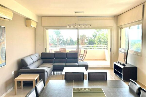 Stunning Sea-View Corner Apartment in Aristo Paradise, Mouttagiaka