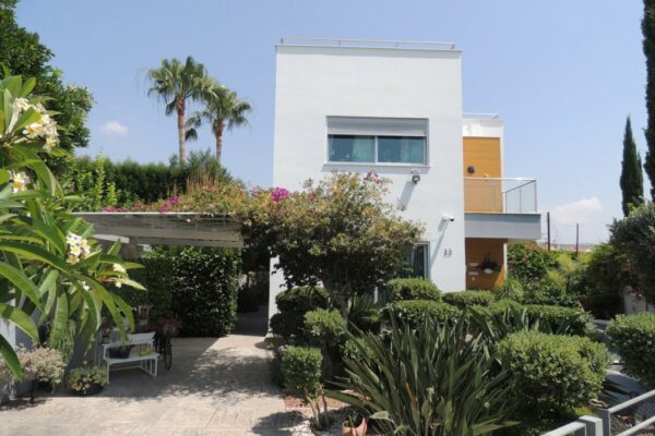 5 Bedroom Detached Villa For Sale in Potamos Germasogeias Tourist Area, Limassol