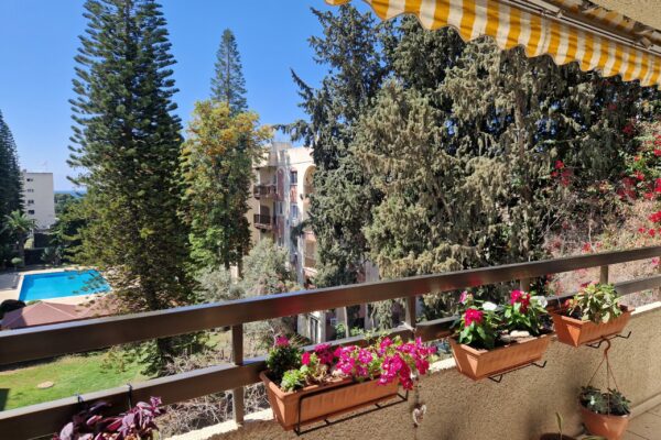 4 Bedroom Flat/apartment For Sale, on the seafront - Dasoudi Beach Area, Limassol