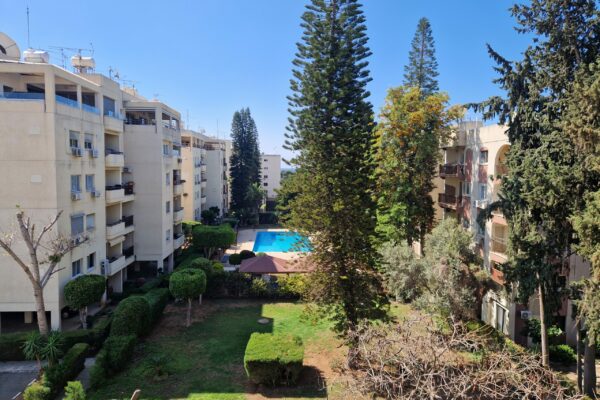 4 Bedroom Flat/apartment For Sale, on the seafront - Dasoudi Beach Area, Limassol