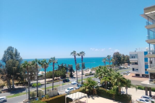 2 BEDROOM - BY THE SEA
