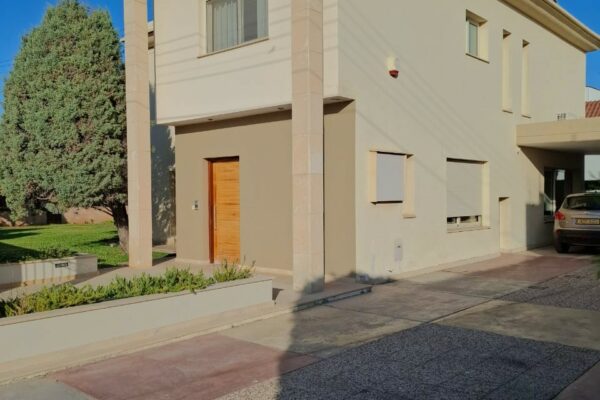 3 Bedrooms Villa in Limassol